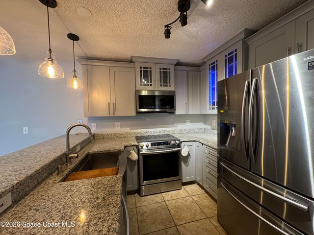 1471 Sheafe Avenue NE 103, Palm Bay, FL 32905