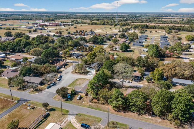 745 W Marshall, Cooper, TX 75432