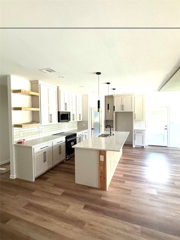 745 W Marshall, Cooper, TX 75432