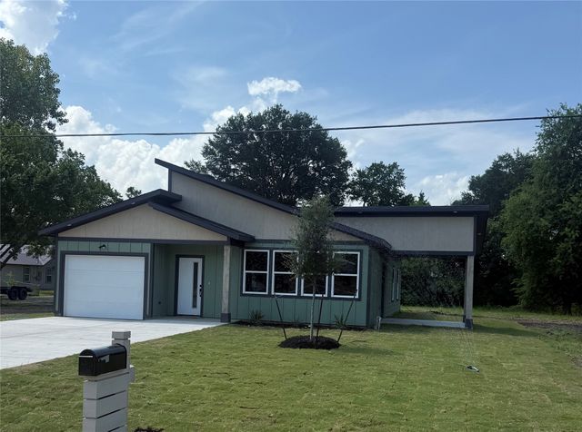 745 W Marshall, Cooper, TX 75432