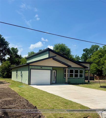 745 W Marshall, Cooper, TX 75432
