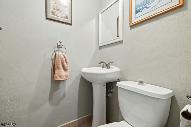 15 Catalpa Rd, Morris Twp., NJ 07960