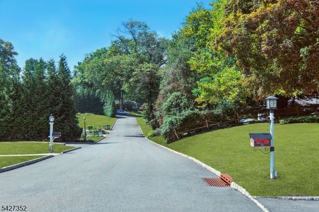 15 Catalpa Rd, Morris Twp., NJ 07960