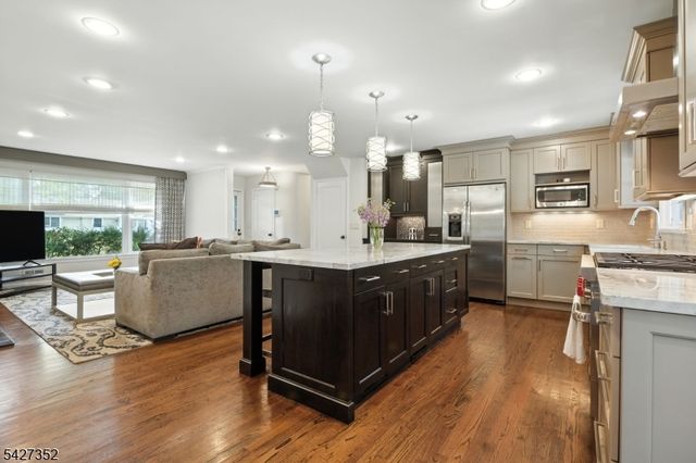 15 Catalpa Rd, Morris Twp., NJ 07960