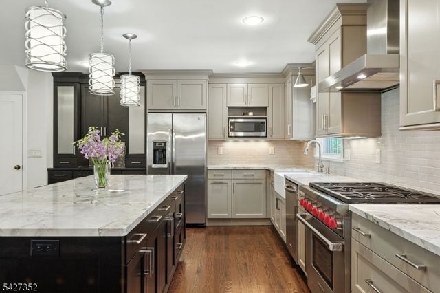 15 Catalpa Rd, Morris Twp., NJ 07960