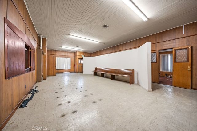 1101 W Florence Avenue, Los Angeles, CA 90044