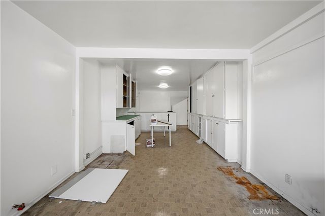 1101 W Florence Avenue, Los Angeles, CA 90044