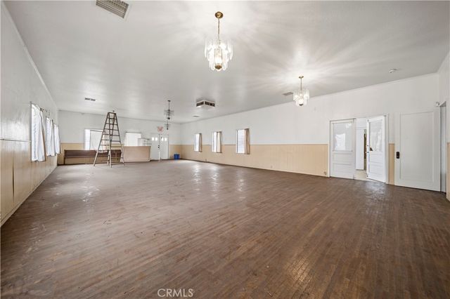 1101 W Florence Avenue, Los Angeles, CA 90044