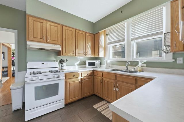 527 W Oakdale Drive, Fort Wayne, IN 46807