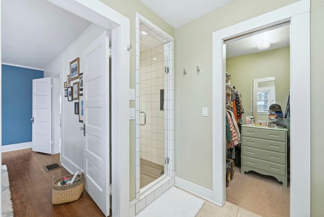 527 W Oakdale Drive, Fort Wayne, IN 46807