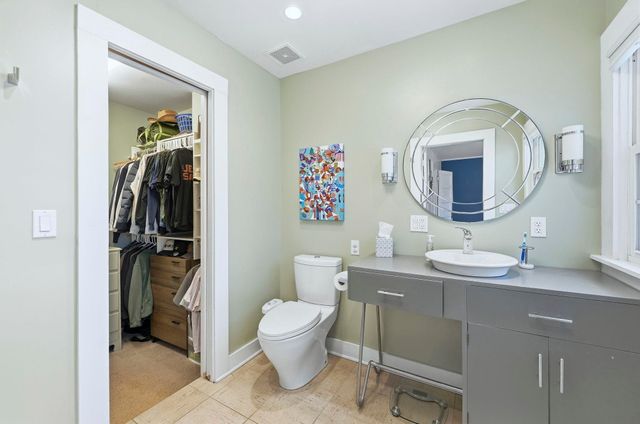 527 W Oakdale Drive, Fort Wayne, IN 46807