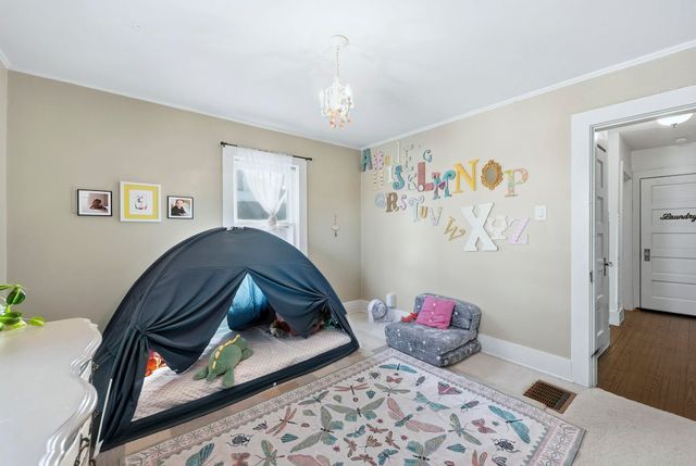 527 W Oakdale Drive, Fort Wayne, IN 46807