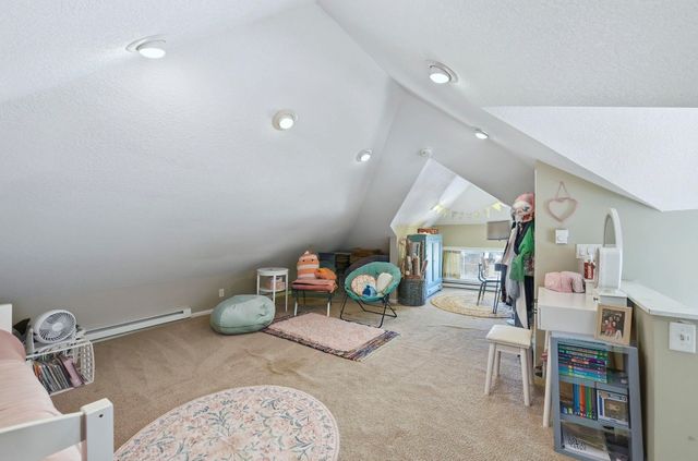 527 W Oakdale Drive, Fort Wayne, IN 46807