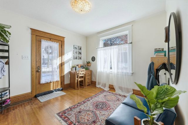 527 W Oakdale Drive, Fort Wayne, IN 46807