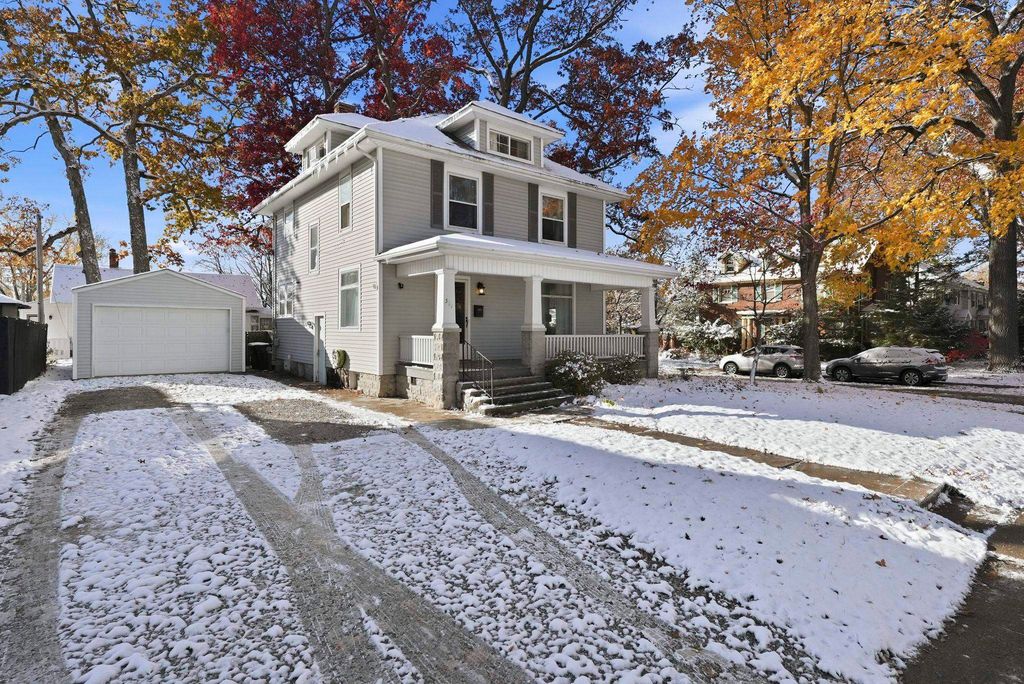 527 W Oakdale Drive, Fort Wayne, IN 46807