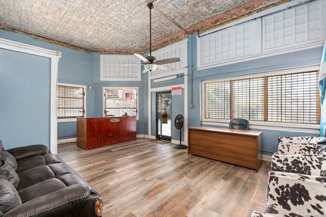 1720 S Presa, San Antonio, TX 78210