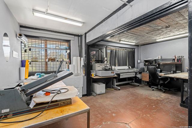 1720 S Presa, San Antonio, TX 78210