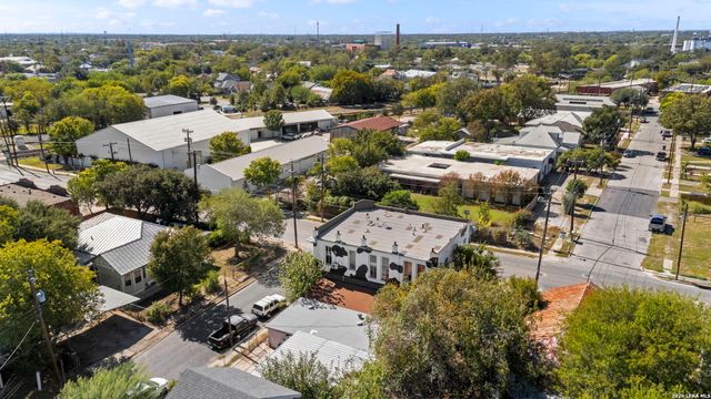 1720 S Presa, San Antonio, TX 78210