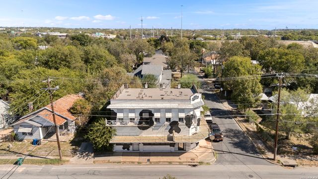 1720 S Presa, San Antonio, TX 78210