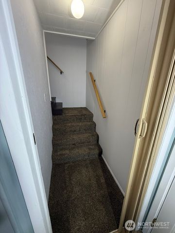 1132 Fowler Street, Raymond, WA 98577