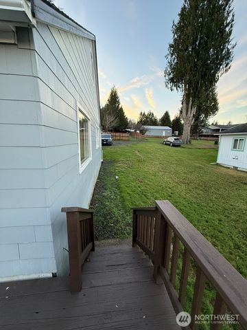 1132 Fowler Street, Raymond, WA 98577