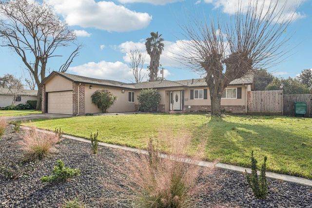 2020 Santa Rosa Way, Stockton, CA 95209