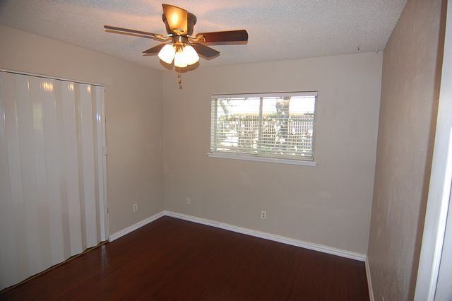 2614 Creekview Drive, Arlington, TX 76016