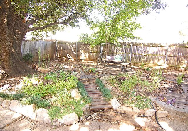 2614 Creekview Drive, Arlington, TX 76016