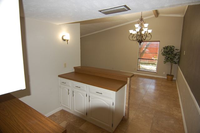 2614 Creekview Drive, Arlington, TX 76016