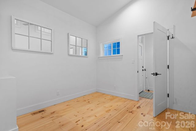 3813 54TH Avenue NE, Hickory, NC 28601