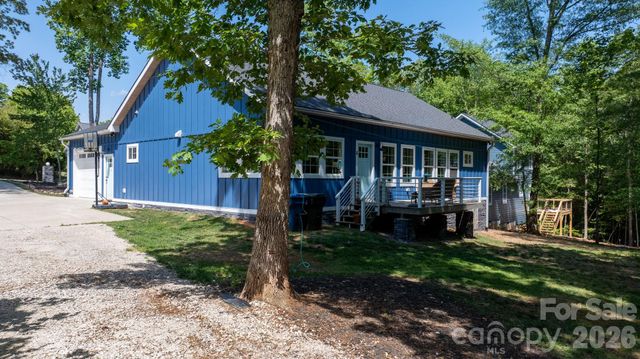 3813 54TH Avenue NE, Hickory, NC 28601