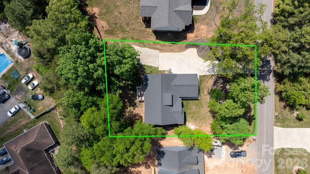 3813 54TH Avenue NE, Hickory, NC 28601