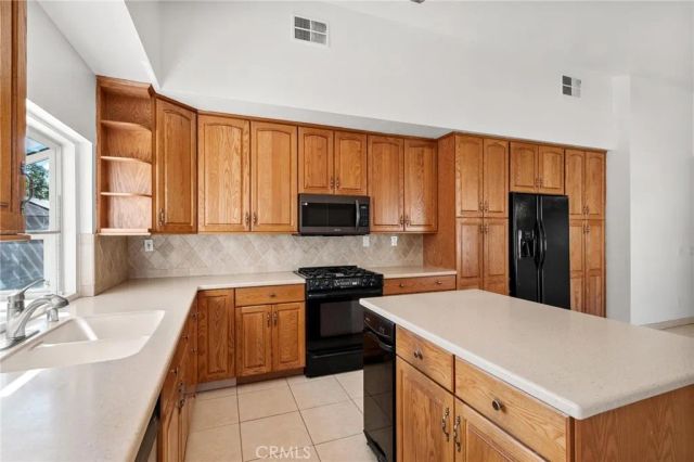 11810 Avalon, Yucaipa, CA 92399