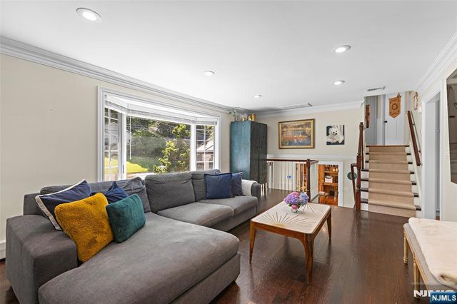 440 Colonial Boulevard, Twp Of Washington, NJ 07676