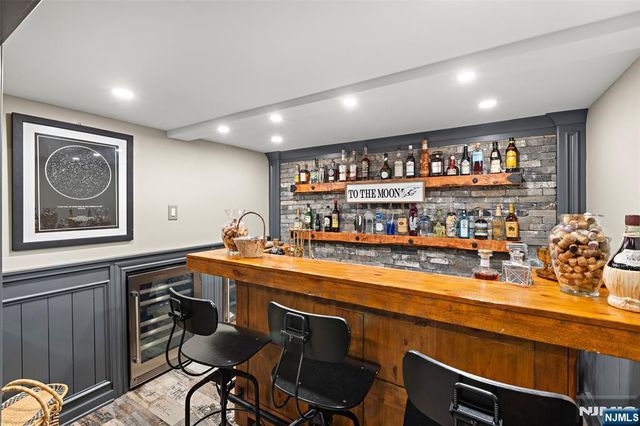 440 Colonial Boulevard, Twp Of Washington, NJ 07676