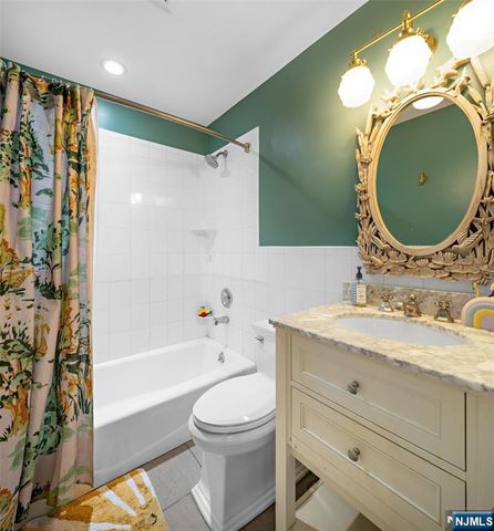 440 Colonial Boulevard, Twp Of Washington, NJ 07676