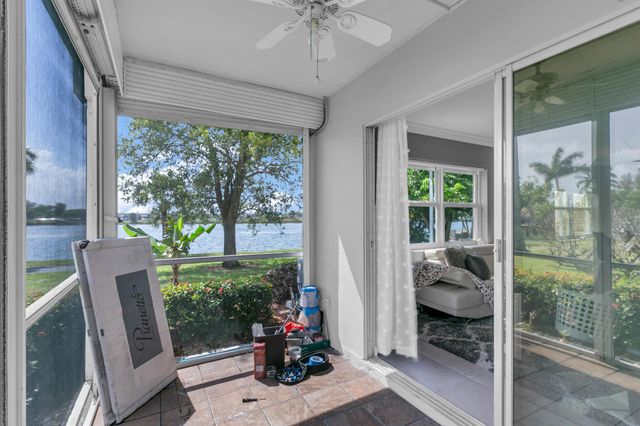 960 Crystal Lake Drive 115, Pompano Beach, FL 33064