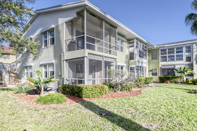 960 Crystal Lake Drive 115, Pompano Beach, FL 33064