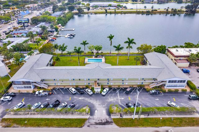 960 Crystal Lake Drive 115, Pompano Beach, FL 33064