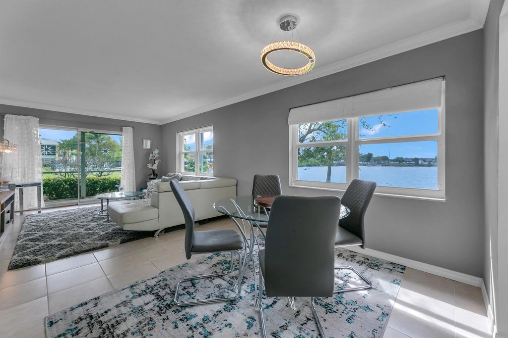 960 Crystal Lake Drive 115, Pompano Beach, FL 33064