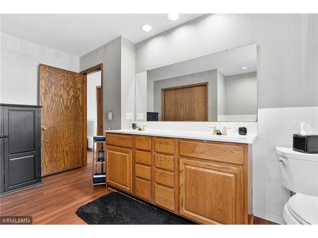 1409 Menomonie Street, Eau Claire, WI 54703
