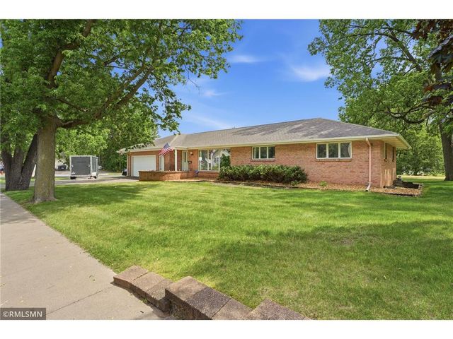 1409 Menomonie Street, Eau Claire, WI 54703