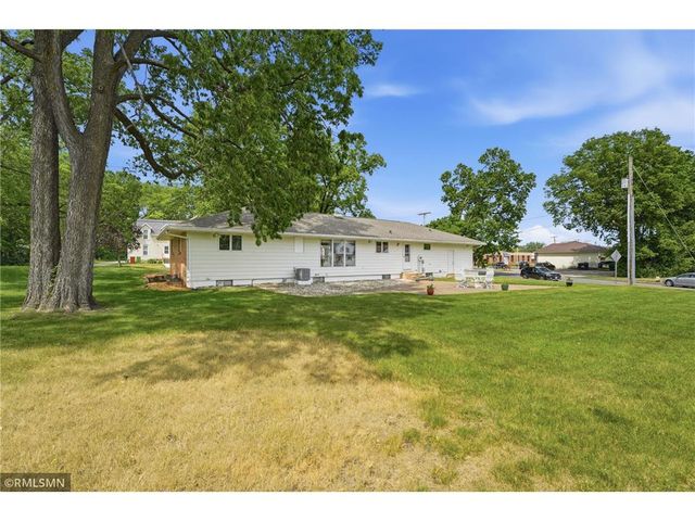 1409 Menomonie Street, Eau Claire, WI 54703