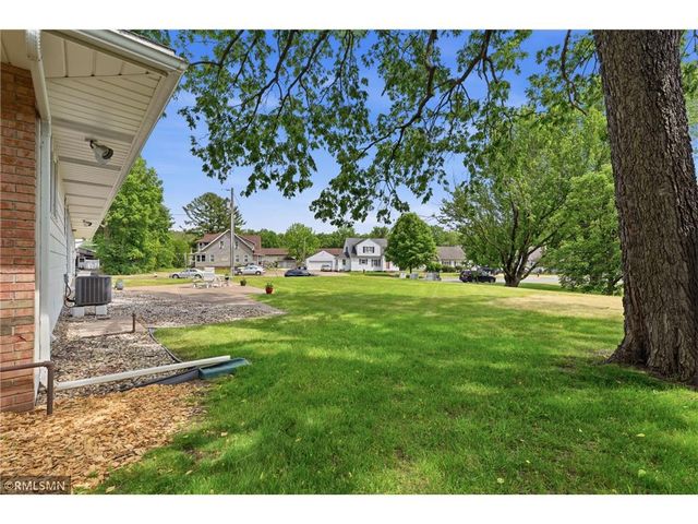 1409 Menomonie Street, Eau Claire, WI 54703