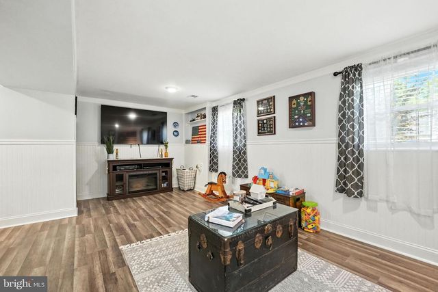 8210 ACKLEY ST, Alexandria, VA 22309