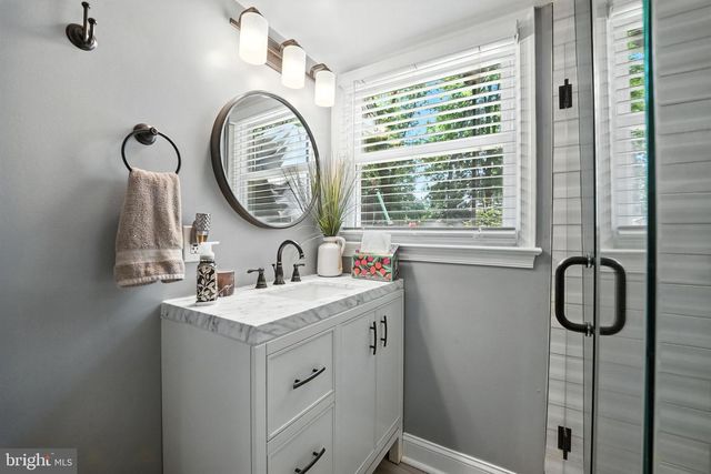 8210 ACKLEY ST, Alexandria, VA 22309