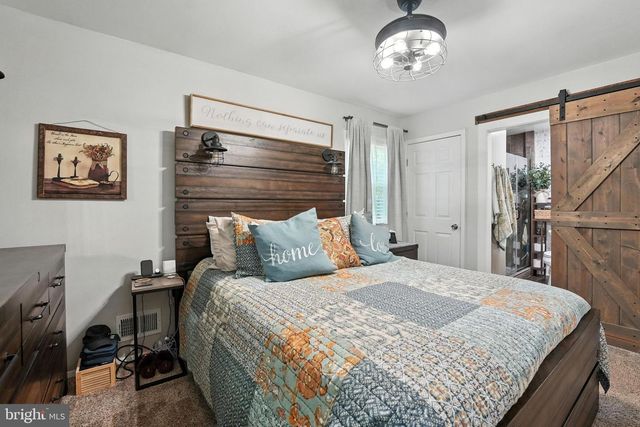 8210 ACKLEY ST, Alexandria, VA 22309
