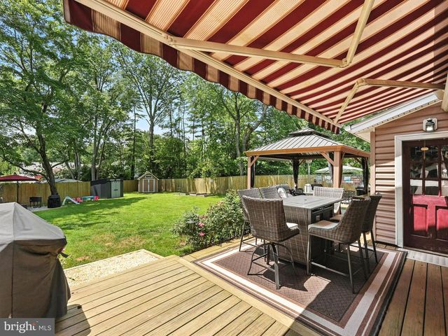 8210 ACKLEY ST, Alexandria, VA 22309