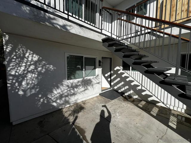 5337 Groveland Dr, San Diego, CA 92114