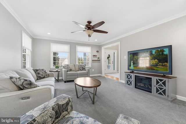 114 ERIN DR, Warrenton, VA 20186